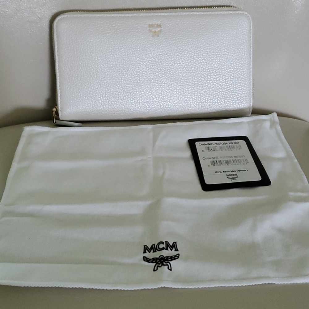 Authentic MCM Pearl White Wallet